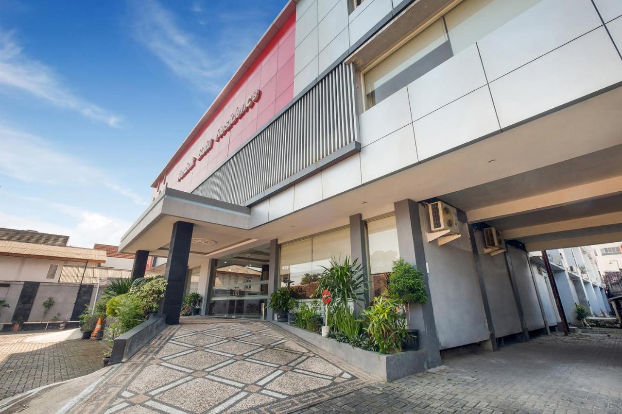 Oyo Flagship 3726 Tembok Batu Residence Tugu Eksteriør bilde