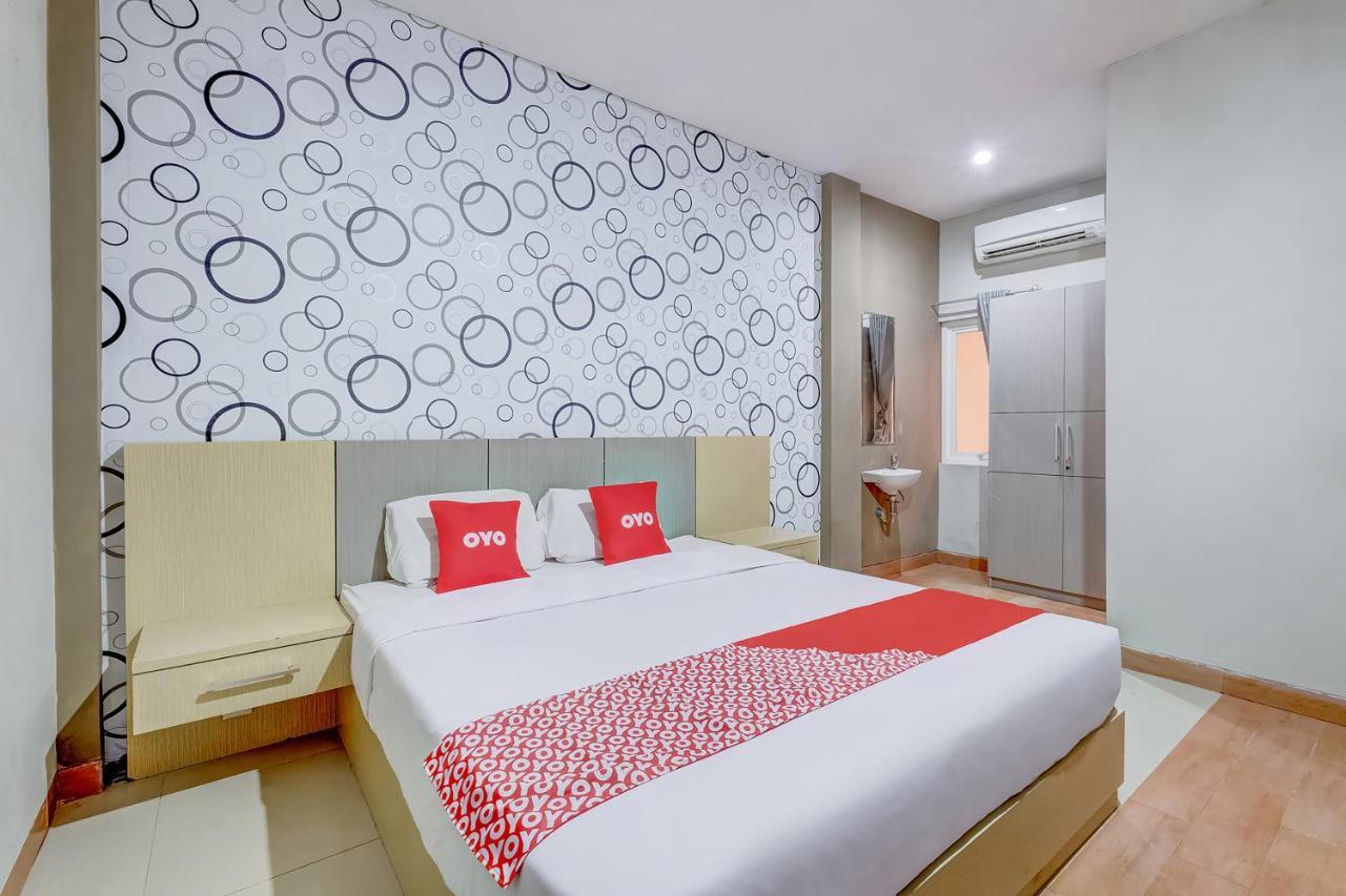 Oyo Flagship 3726 Tembok Batu Residence Tugu Eksteriør bilde