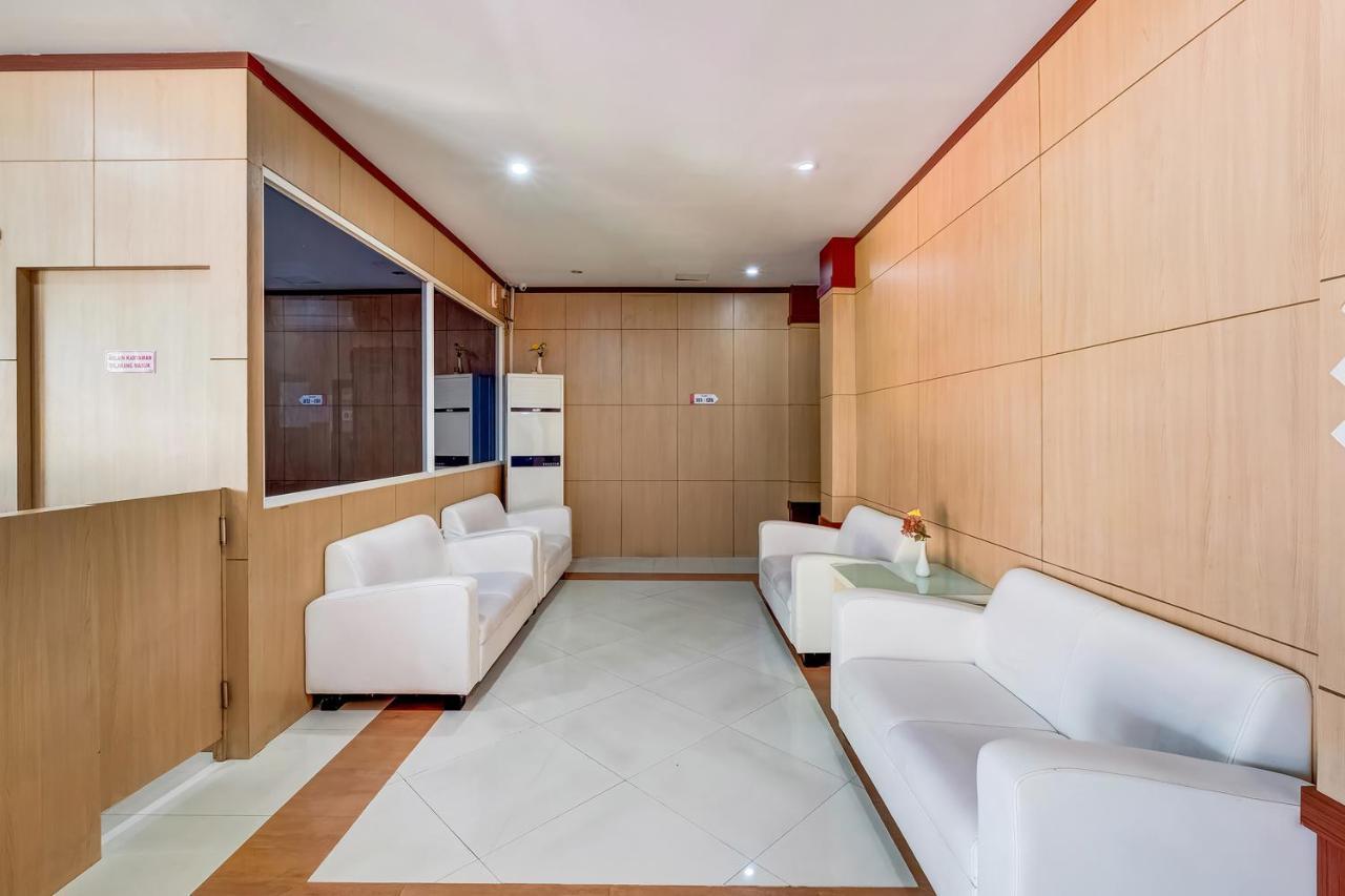 Oyo Flagship 3726 Tembok Batu Residence Tugu Eksteriør bilde