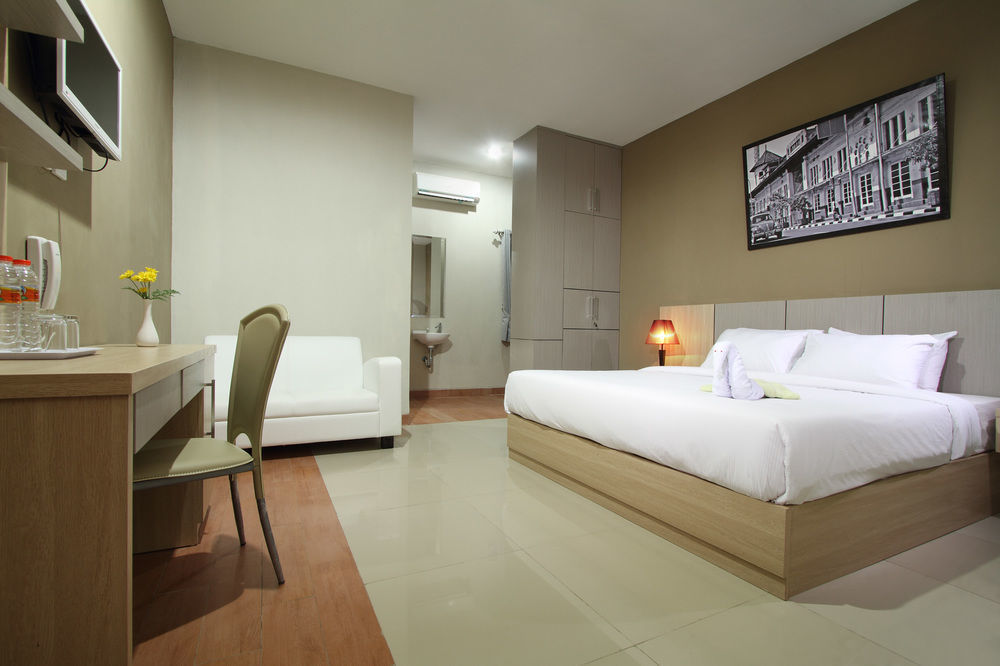 Oyo Flagship 3726 Tembok Batu Residence Tugu Eksteriør bilde
